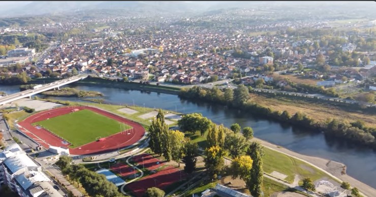 Stan na dan Kraljevo Ribnica smestaj Kovaci apartmani kod manastira Zica u mirnom kraju sa dvoristem i parkingom